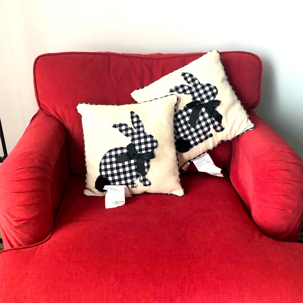 NWT Set of 2 Pier 1 Imports Bunny Decor Pillows